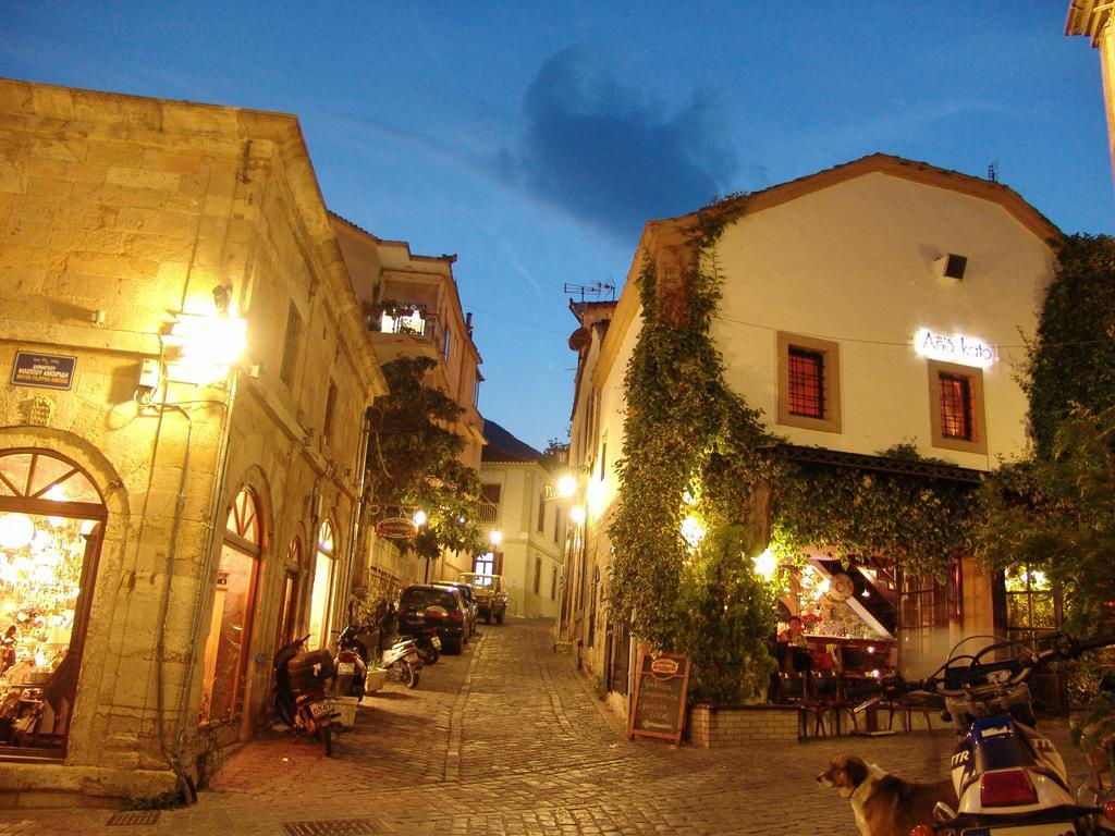 Guesthouse Xenios Zeus Stavroupoli Exterior photo