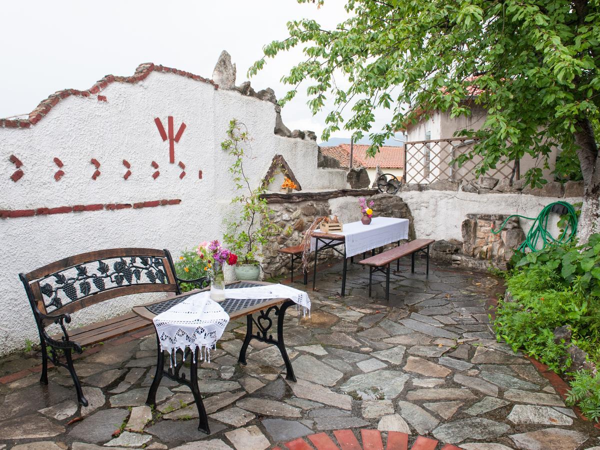 Guesthouse Xenios Zeus Stavroupoli Exterior photo
